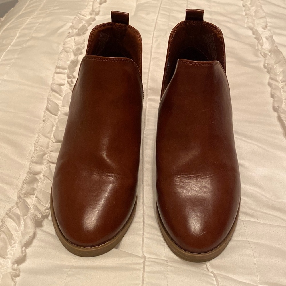 Ankle booties